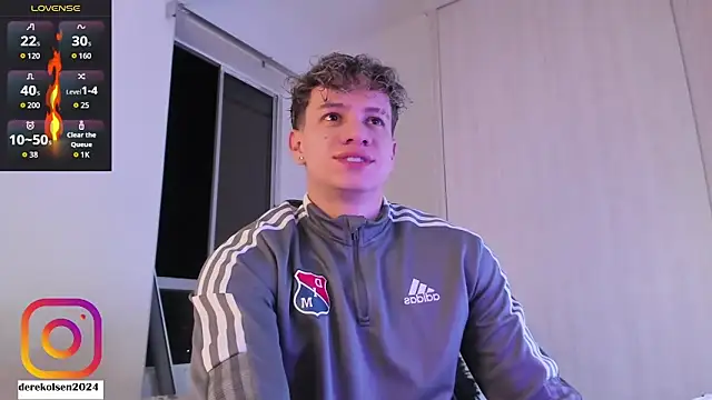 DerekOlsen online show from 10/23/25, 02:44