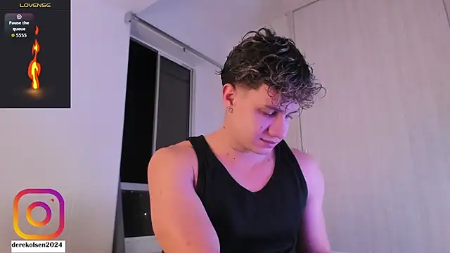 DerekOlsen online show from 10/24/25, 02:41