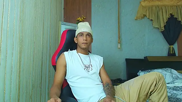 dominic smith  online show from 06/08/26, 02:34