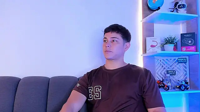 Alan hadid1 online show from 02/01/26, 09:24