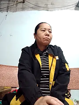 Queen 18200 online show from 11/28/25, 10:12