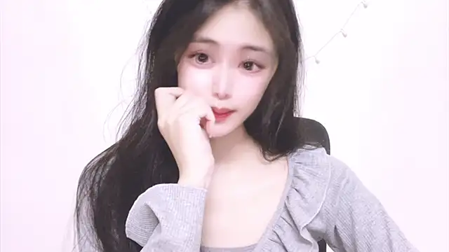 Snapshot of ---MIA--- chatting on 10/01/25, 02:34 ---MIA--- online show from 10/01/25, 02:34