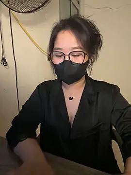 Jenni nana online show from 12/12/24, 10:45