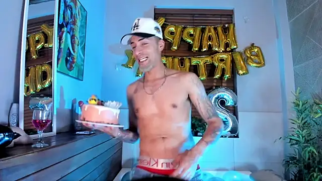 DrakeNeumann online show from 10/19/25, 04:02