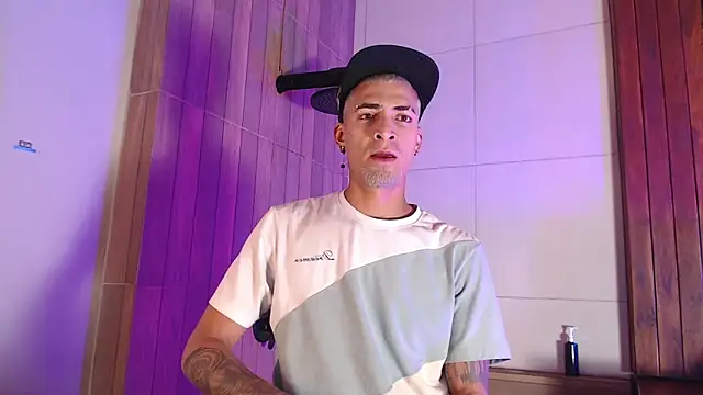 DrakeNeumann online show from 11/11/25, 03:50