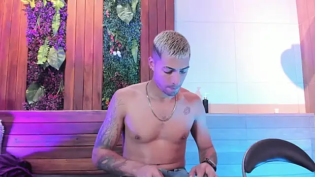 DrakeNeumann online show from 04/22/26, 03:42