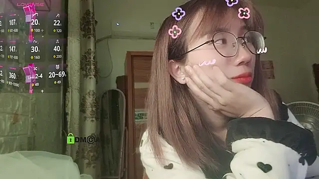 Lili 666 online show from 02/04/26, 08:36