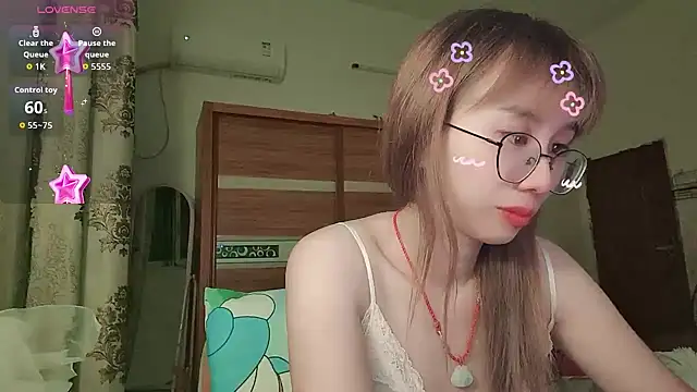 Lili 666 online show from 07/04/26, 04:02