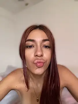 srta luciana online show from 04/18/26, 02:43