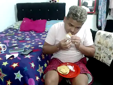 Boycuriousxxx online show from 09/28/25, 02:55