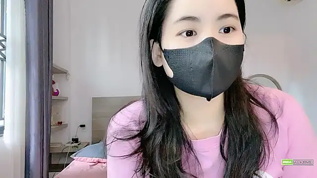 Na baby online show from 12/23/25, 06:22