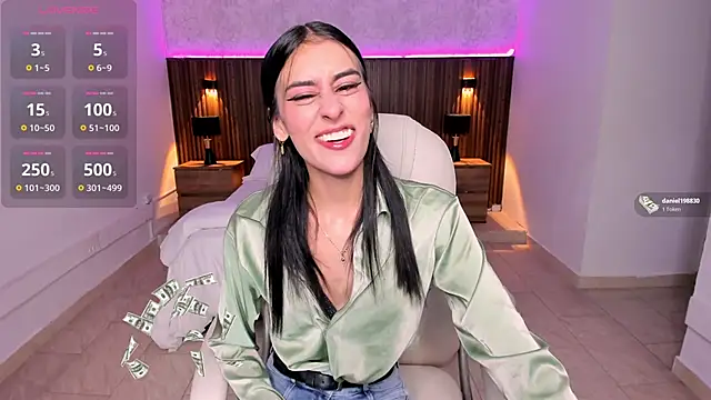 karlaa james online show from 11/01/25, 11:12