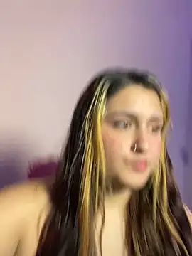 saray gomez22 online show from 11/24/25, 09:58