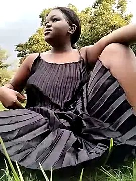 Snapshot of Sexymamibo chatting on 02/22/26, 03:10 Sexymamibo online show from 02/22/26, 03:10