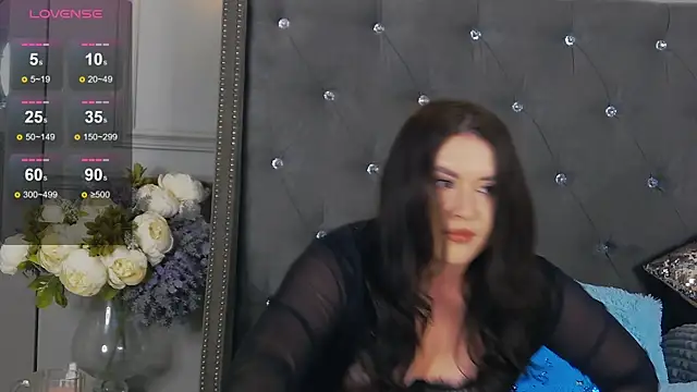 TrishaWinslet online show from 02/08/25, 02:36