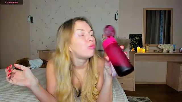 Snapshot of Jeanne_Williams chatting on 01/23/25, 02:12 Jeanne Williams online show from 01/23/25, 02:12