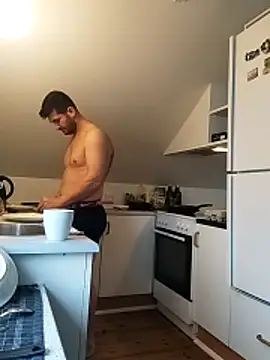 Analcholic online show from 11/09/25, 01:09