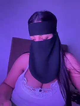 Narimane maroc online show from 04/25/26, 12:24