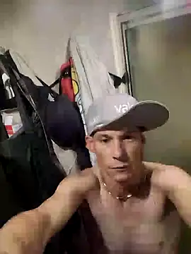 Snapshot of ILUV2TUCHMYKITTY chatting on 09/19/25, 12:17 ILUV2TUCHMYKITTY online show from 09/19/25, 12:17