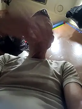 Snapshot of ILUV2TUCHMYKITTY chatting on 09/24/25, 09:34 ILUV2TUCHMYKITTY online show from 09/24/25, 09:34