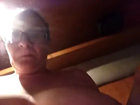 Snapshot of ILUV2TUCHMYKITTY chatting on 09/30/25, 11:43 ILUV2TUCHMYKITTY online show from 09/30/25, 11:43