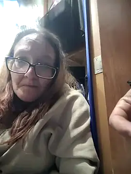 Snapshot of ILUV2TUCHMYKITTY chatting on 10/14/25, 02:07 ILUV2TUCHMYKITTY online show from 10/14/25, 02:07