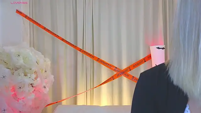 Snapshot of JessRosen chatting on 10/31/25, 03:29 JessRosen online show from 10/31/25, 03:29