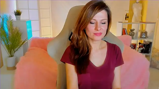 Snapshot of April_o_Nill chatting on 01/22/25, 04:55 April o Nill online show from 01/22/25, 04:55