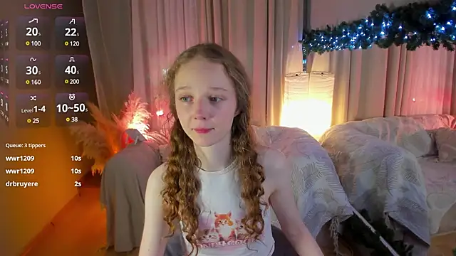 Snapshot of _Rose_Charming_ chatting on 01/02/25, 12:55  Rose Charming  online show from 01/02/25, 12:55