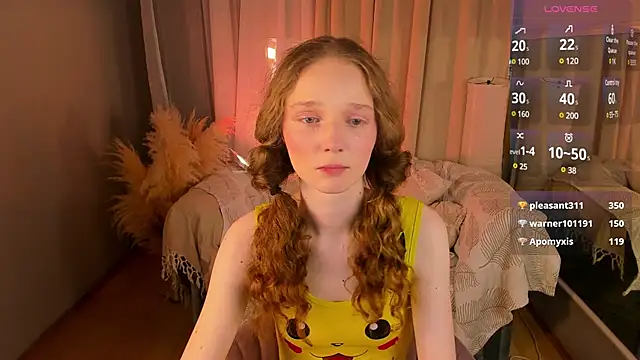 Snapshot of _Rose_Charming_ chatting on 02/20/25, 06:17  Rose Charming  online show from 02/20/25, 06:17