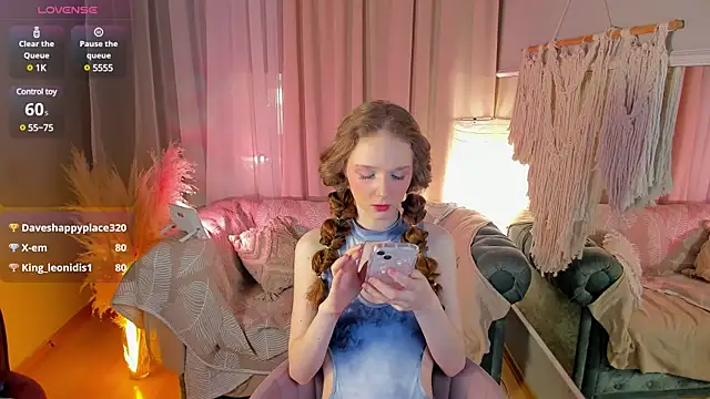 Snapshot of _Rose_Charming_ chatting on 03/02/25, 01:04  Rose Charming  online show from 03/02/25, 01:04