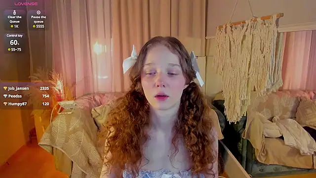 Snapshot of _Rose_Charming_ chatting on 03/06/25, 12:54  Rose Charming  online show from 03/06/25, 12:54