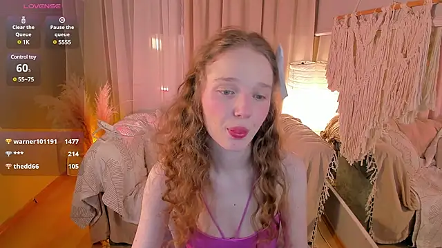 Snapshot of _Rose_Charming_ chatting on 03/23/25, 12:58  Rose Charming  online show from 03/23/25, 12:58
