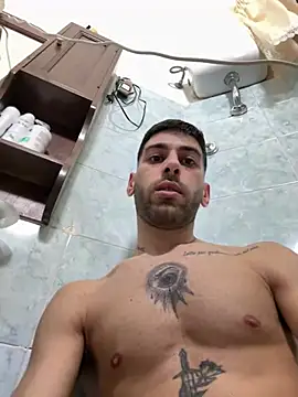 Snapshot of Enzoblood1 chatting on 02/07/26, 03:10 Enzoblood1 online show from 02/07/26, 03:10