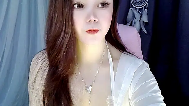 Snapshot of zhiyao99 chatting on 12/23/24, 05:28 zhiyao99 online show from 12/23/24, 05:28