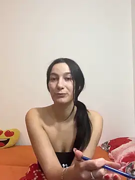 AnnnMary online show from 12/22/25, 09:56