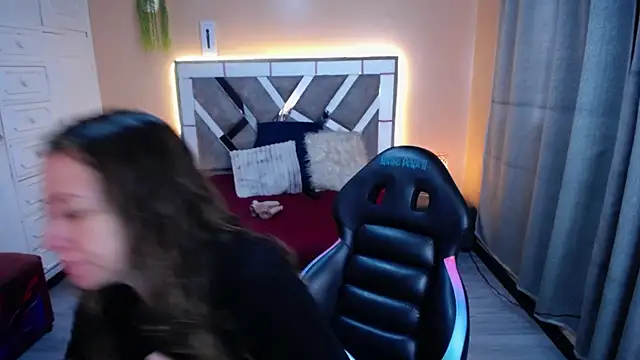 miss hanna07 online show from 02/24/25, 12:26