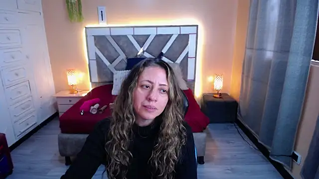 miss hanna07 online show from 02/24/25, 06:36