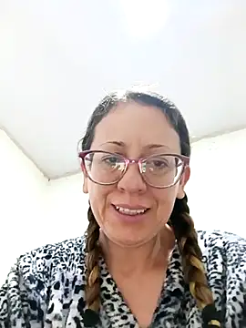 miss hanna07 online show from 12/04/25, 09:51