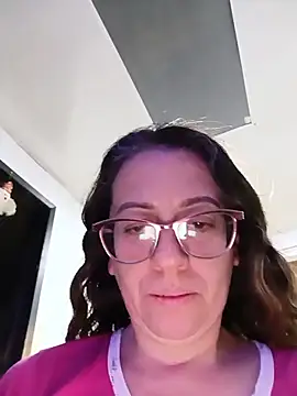Snapshot of miss_hanna07 chatting on 06/14/26, 02:35 miss hanna07 online show from 06/14/26, 02:35