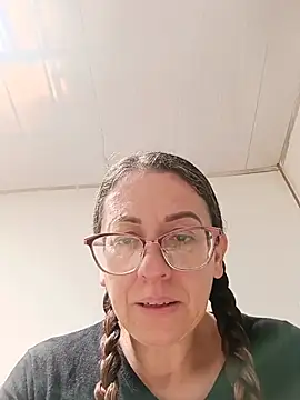 Snapshot of miss_hanna07 chatting on 07/10/26, 04:53 miss hanna07 online show from 07/10/26, 04:53