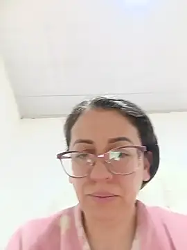 Snapshot of miss_hanna07 chatting on 07/16/26, 01:50 miss hanna07 online show from 07/16/26, 01:50