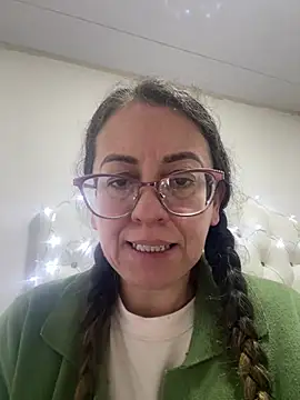 Snapshot of miss_hanna07 chatting on 07/19/26, 04:05 miss hanna07 online show from 07/19/26, 04:05