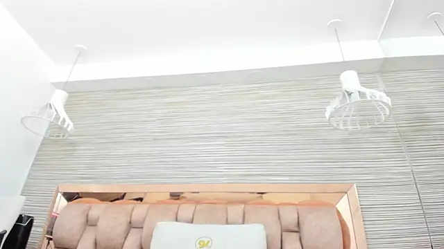 maddy cartter online show from 10/10/25, 10:47