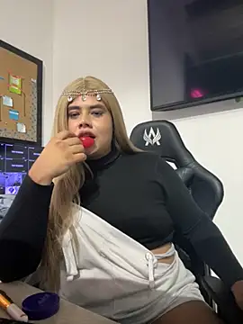 Tom Silver   online show from 10/03/25, 07:49