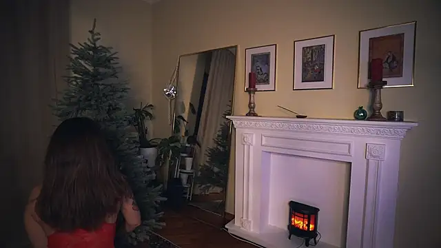 Leona Mell online show from 12/16/24, 01:21