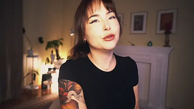 Leona Mell online show from 01/04/25, 11:38