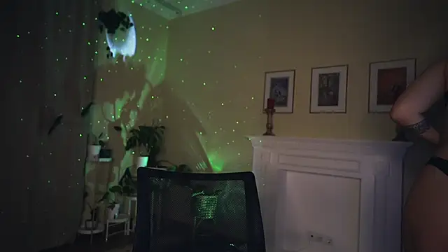 Leona Mell online show from 02/25/25, 07:03