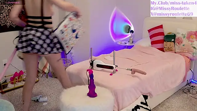 Snapshot of MissyRoulette chatting on 01/15/25, 09:30 MissyRoulette online show from 01/15/25, 09:30