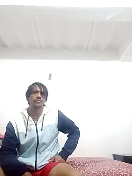 Snapshot of Leandona chatting on 11/02/25, 08:11 Leandona online show from 11/02/25, 08:11